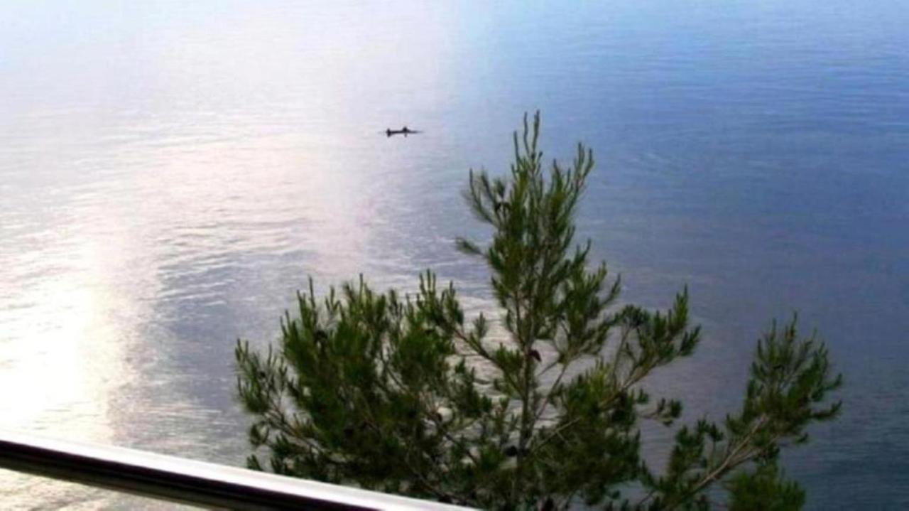 Holiday House Jakov Gdinj Екстер'єр фото