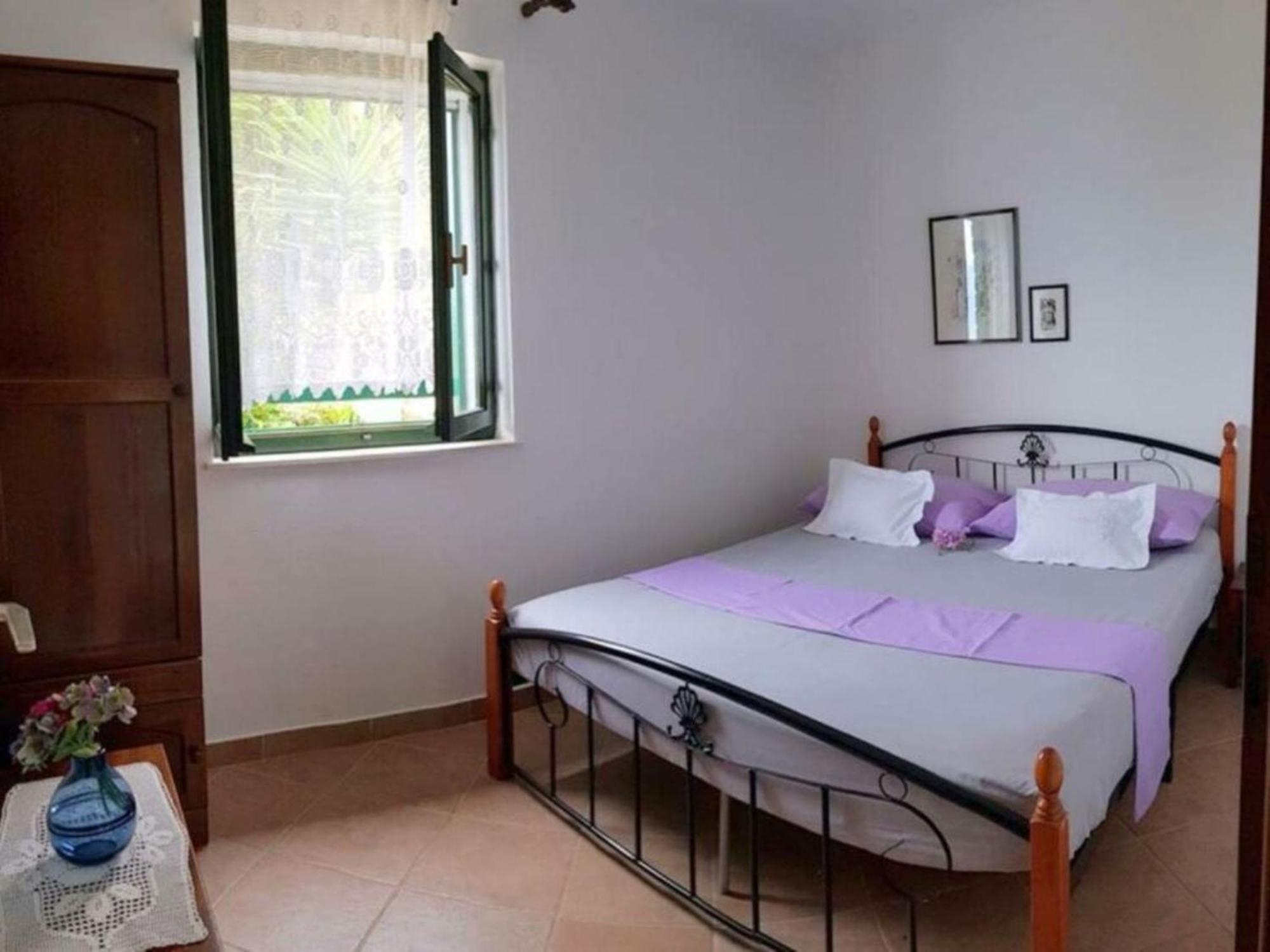 Holiday House Jakov Gdinj Екстер'єр фото